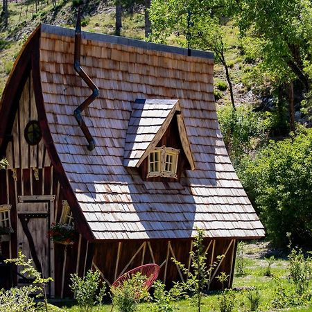 Hotel Camping La Ferme De Castellane Extérieur photo