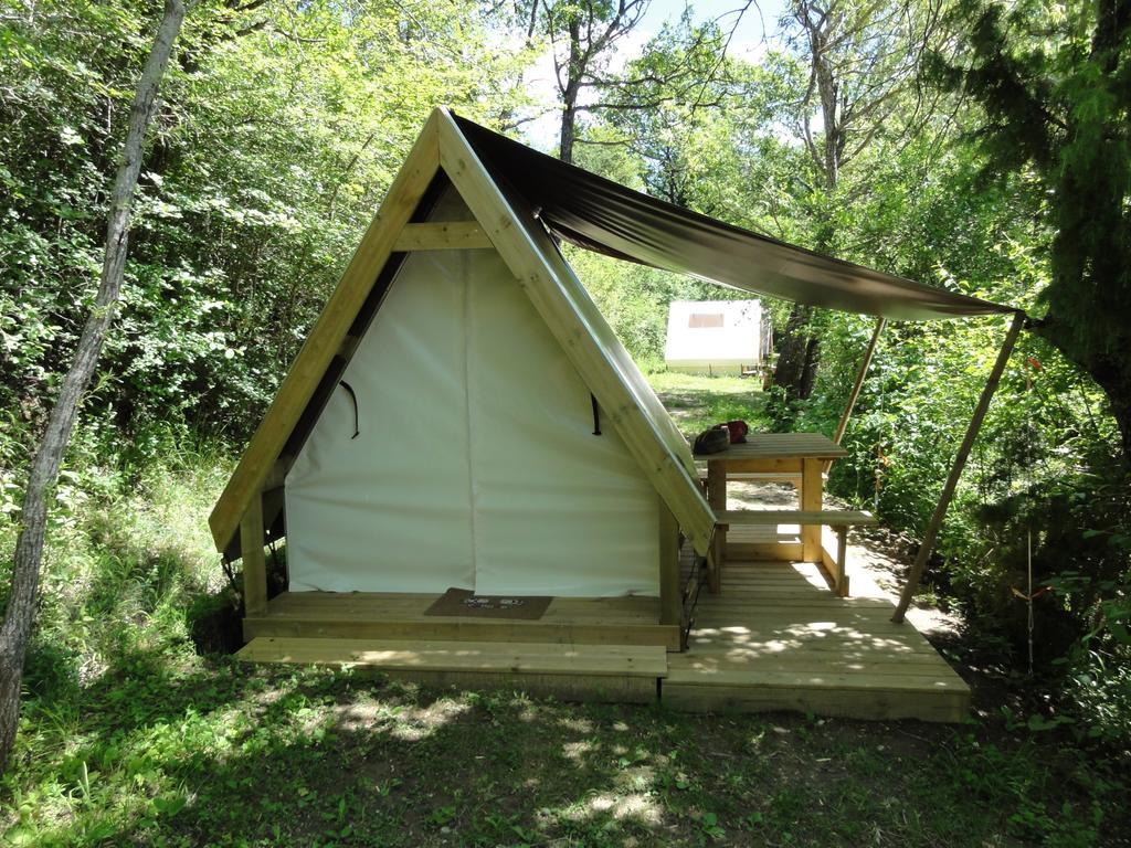 Hotel Camping La Ferme De Castellane Extérieur photo