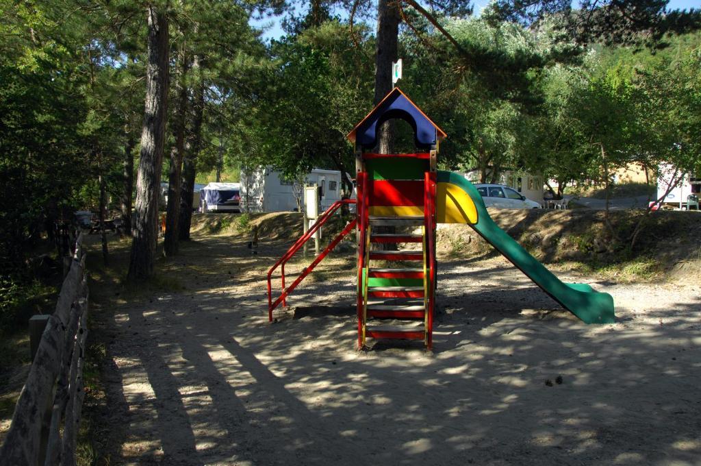 Hotel Camping La Ferme De Castellane Extérieur photo