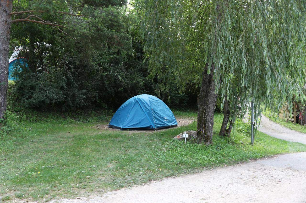 Hotel Camping La Ferme De Castellane Extérieur photo